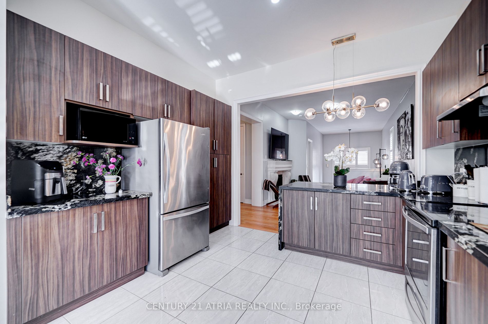 578 sweetwater Crescent