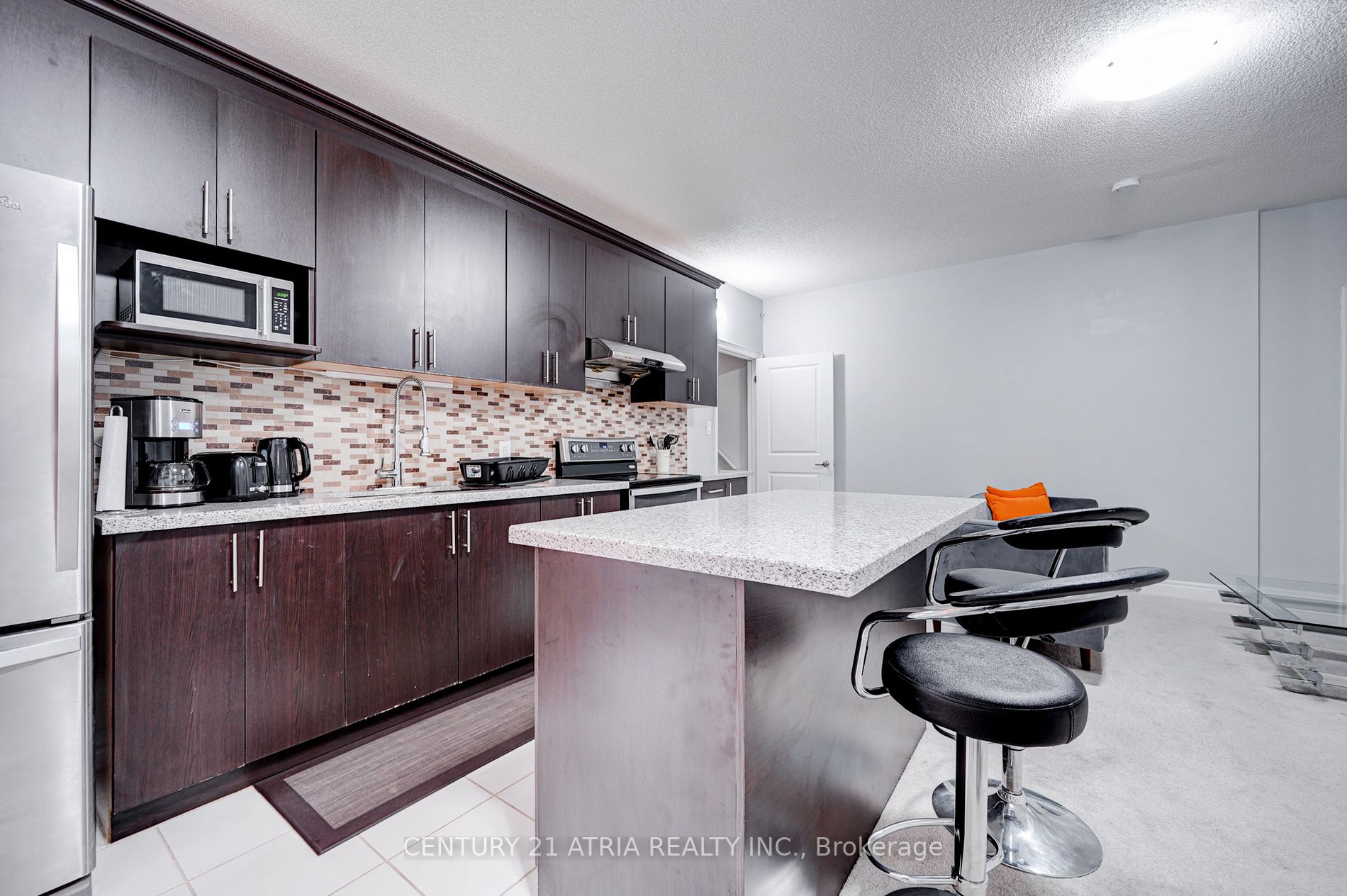 578 sweetwater Crescent