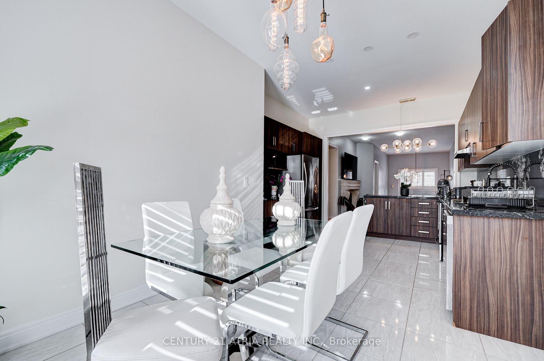 578 sweetwater Crescent