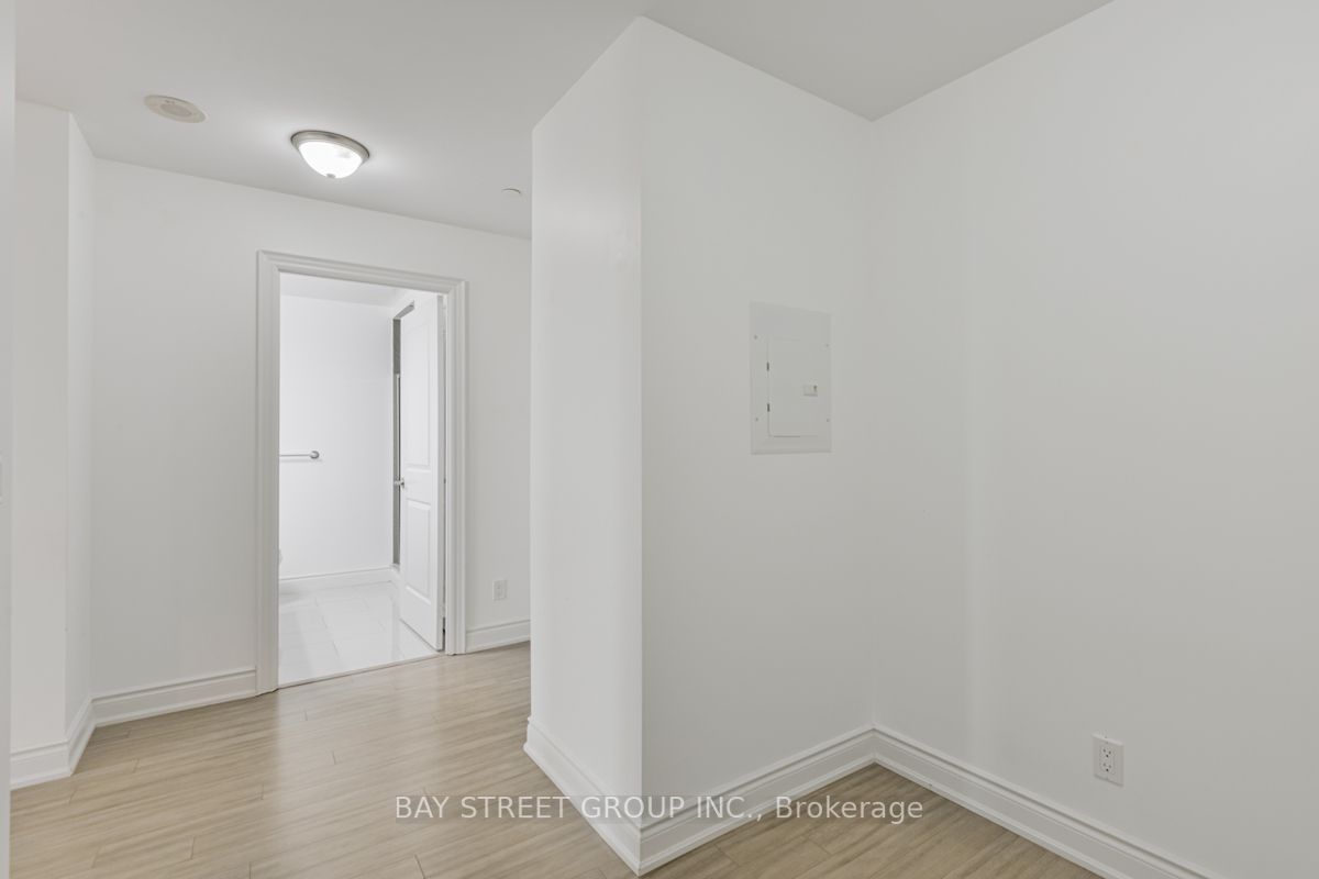 99 South Town Centre Blvd, #Ph1216