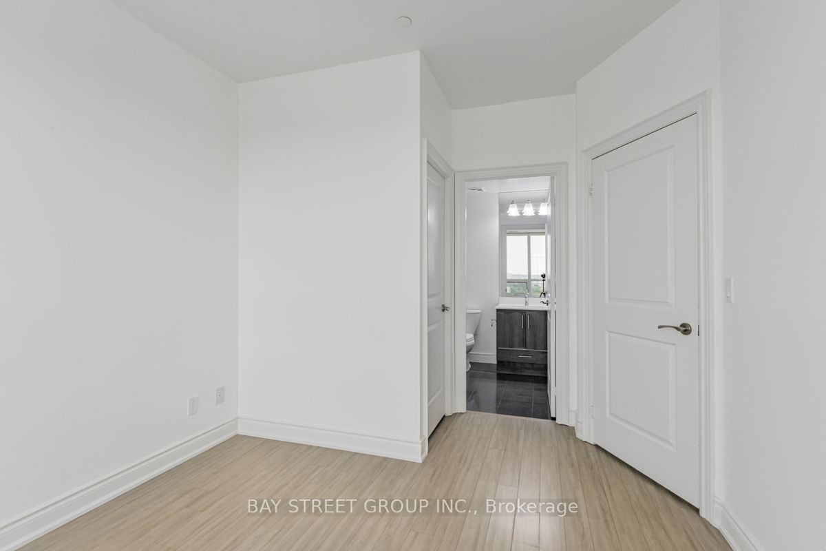 99 South Town Centre Blvd, #Ph1216