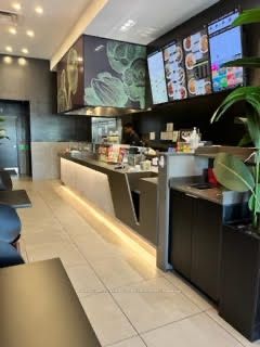 18267 Yonge St N, ##3,B9
