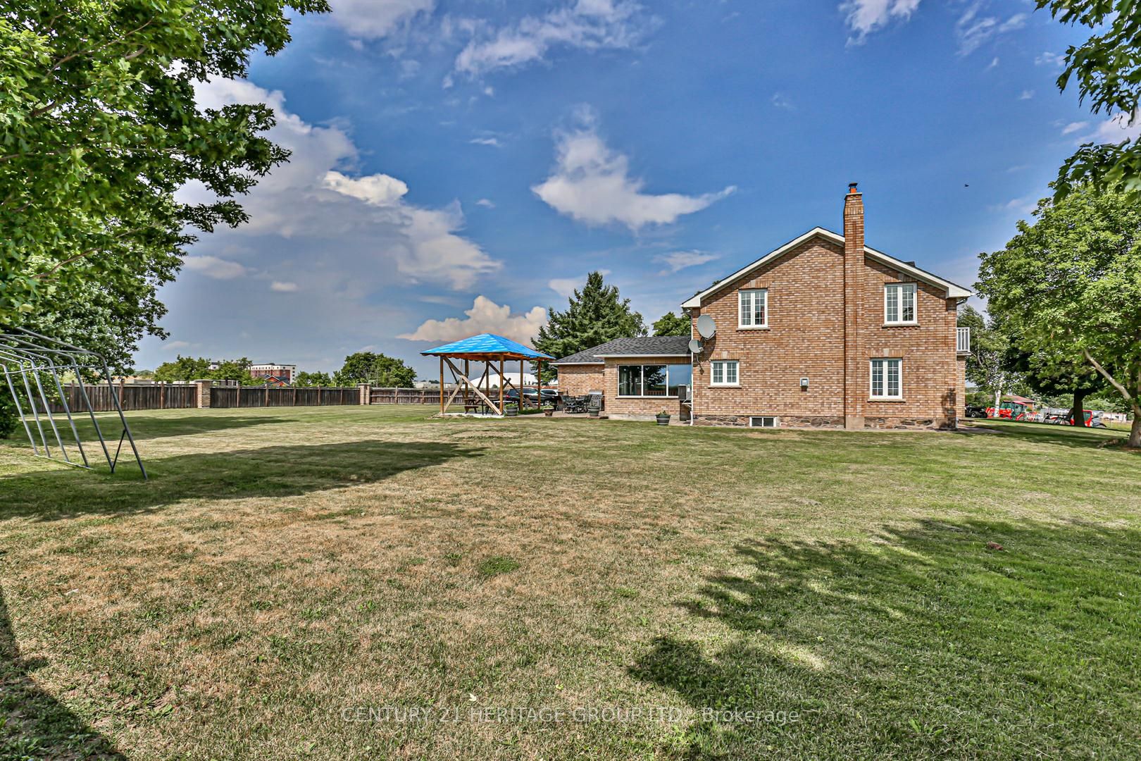 2902 Tenth Side Road