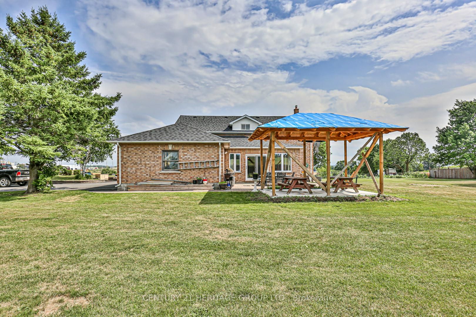 2902 Tenth Side Road