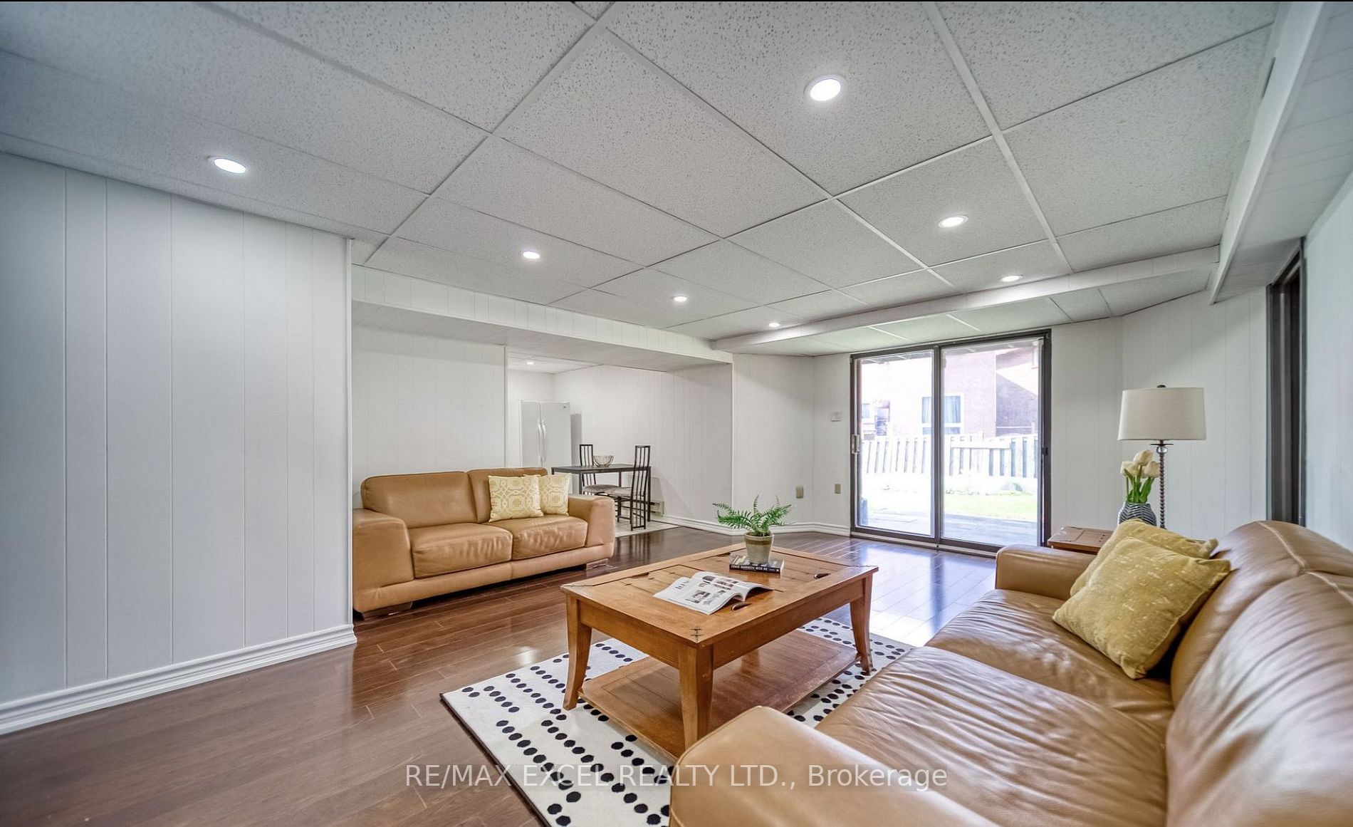 218 Langstaff Road W