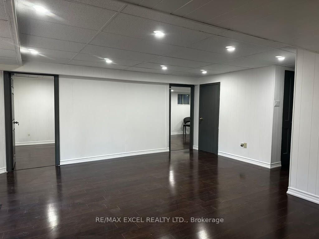 218 Langstaff Road W