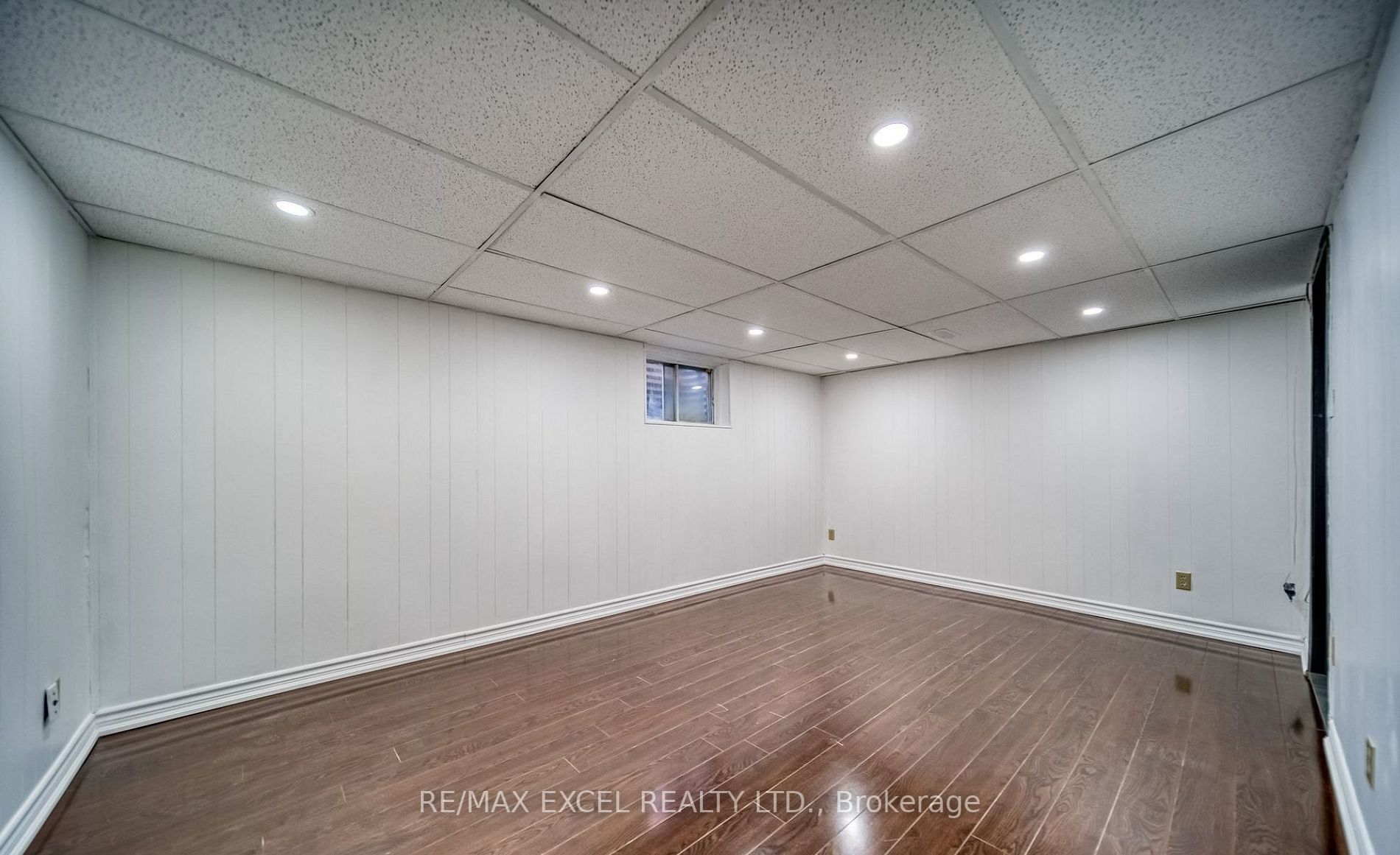 218 Langstaff Road W
