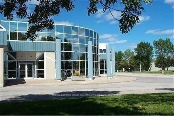 60 Granton Dr, Richmond Hill