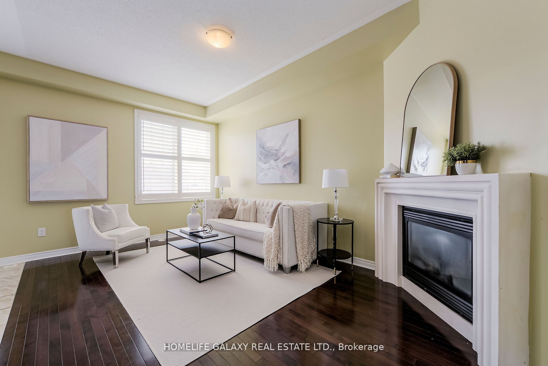 17 Ivy Stone Crt