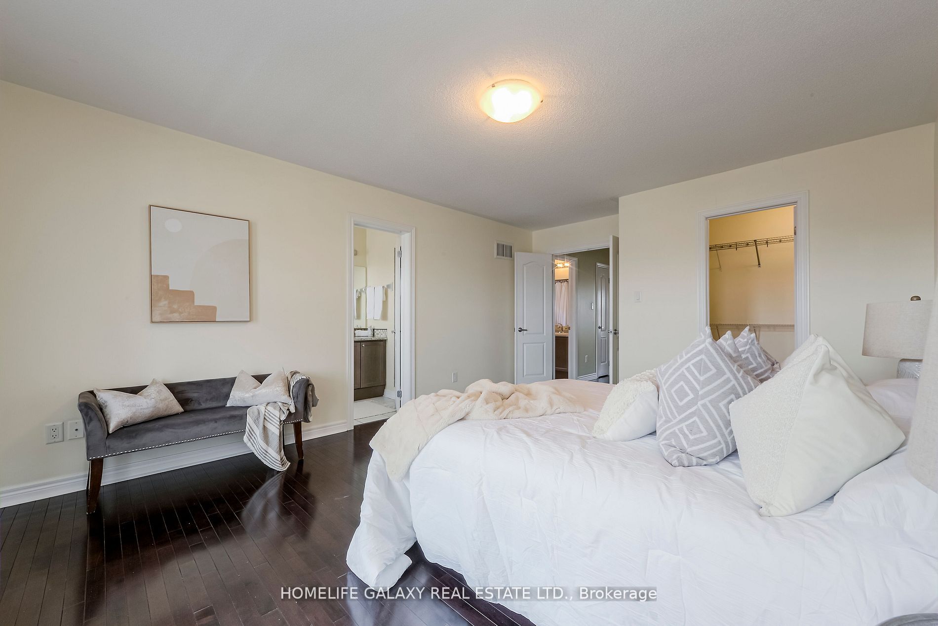 17 Ivy Stone Crt