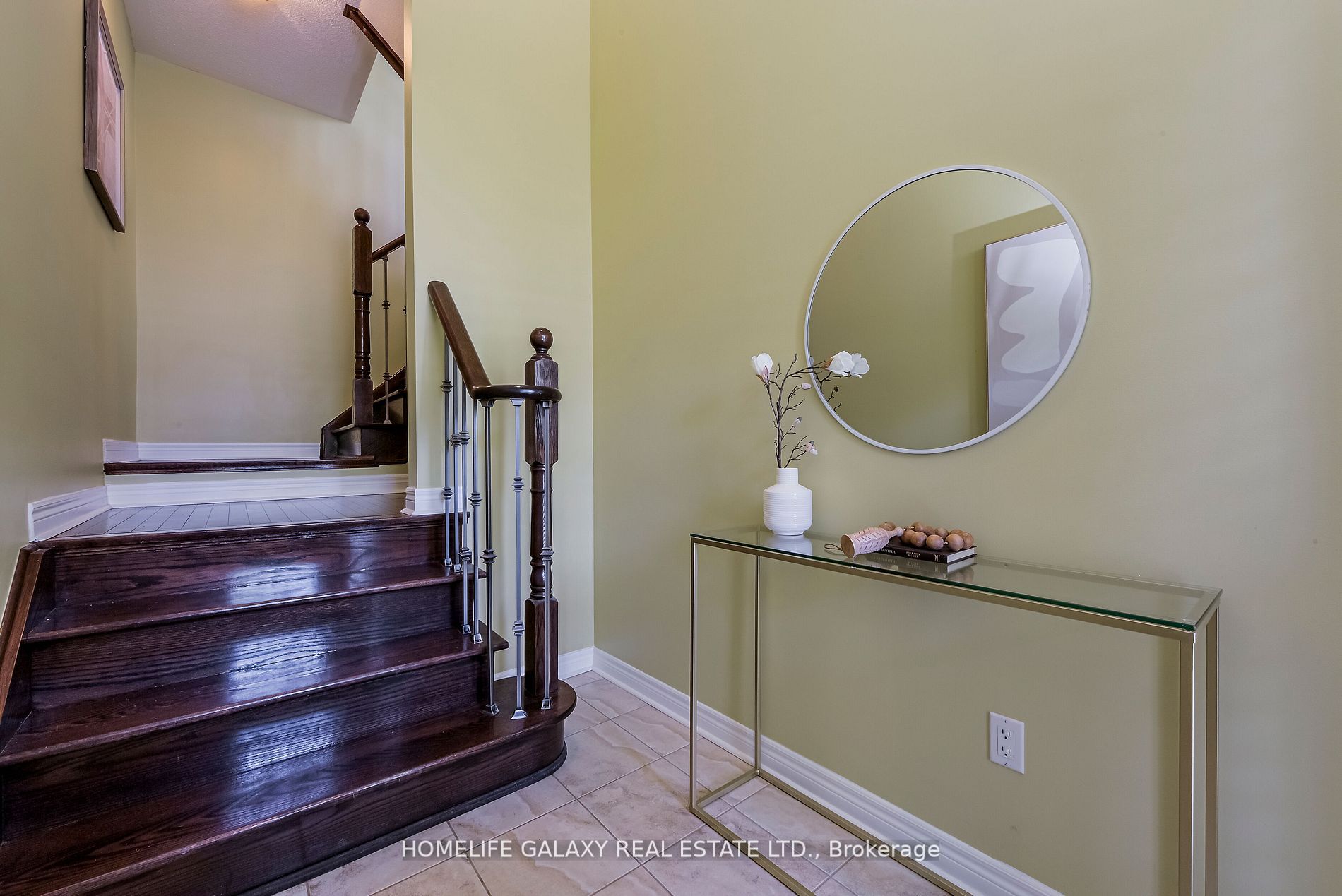 17 Ivy Stone Crt