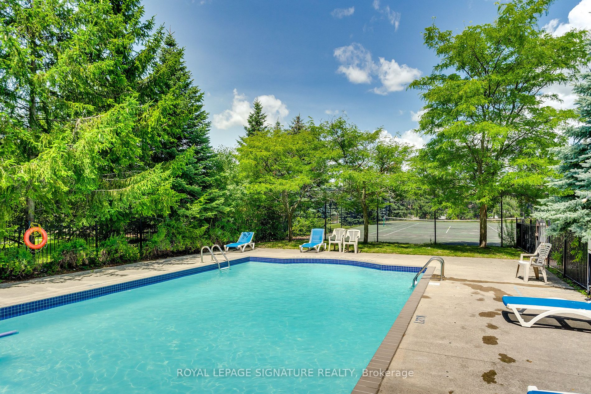 91 Townsgate Dr, #804