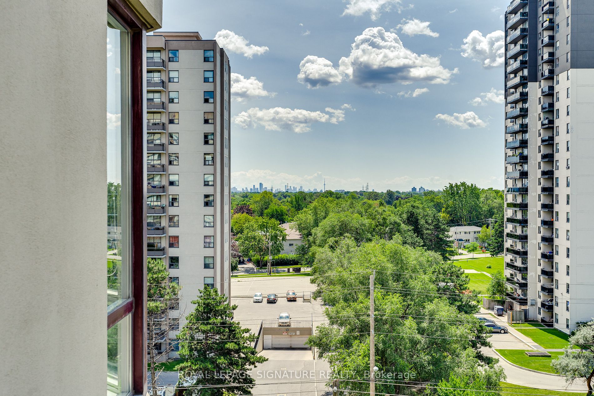 91 Townsgate Dr, #804