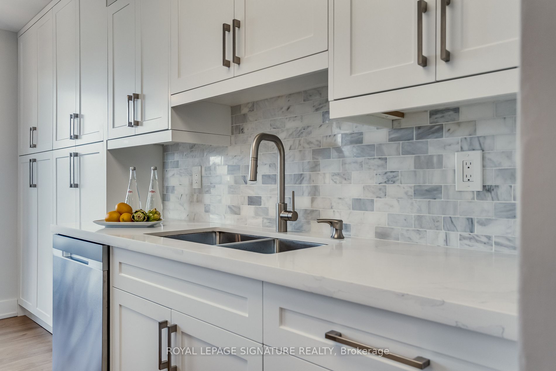 91 Townsgate Dr, #804