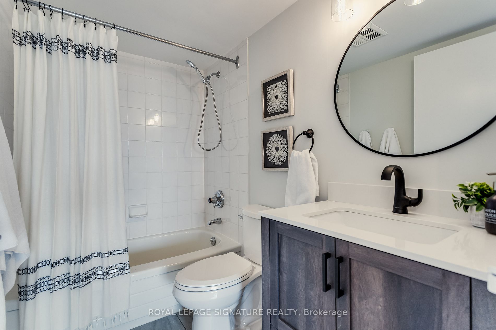 91 Townsgate Dr, #804