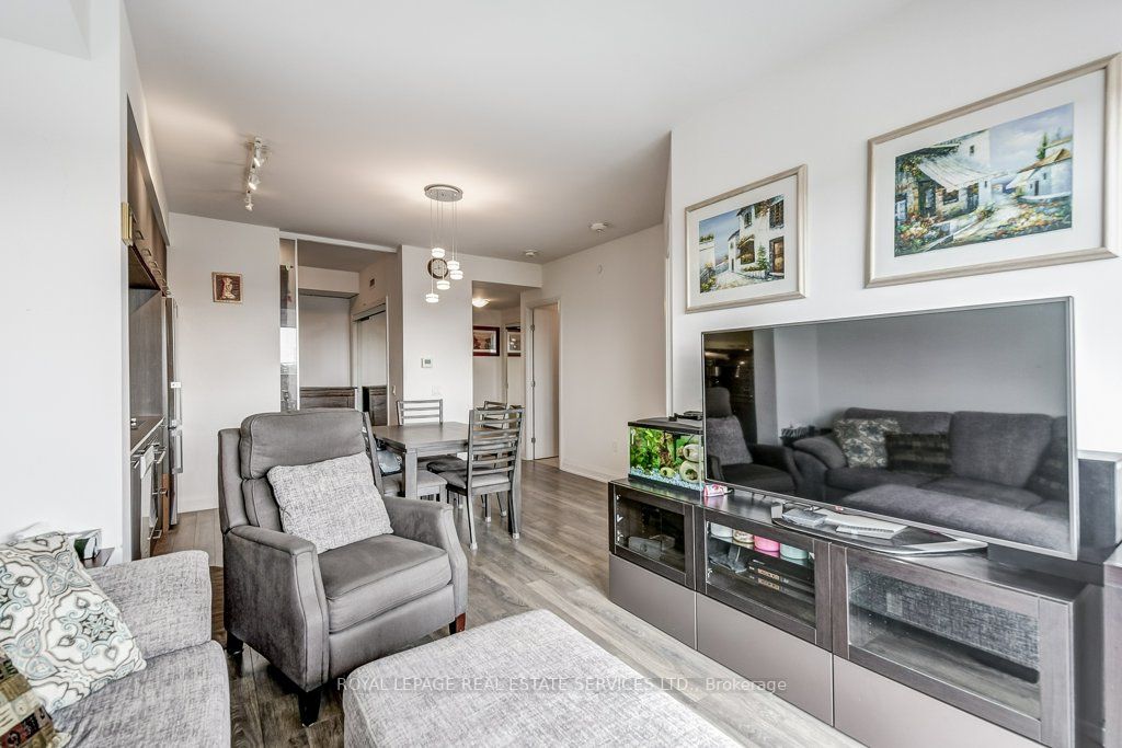 4800 Highway 7, #511