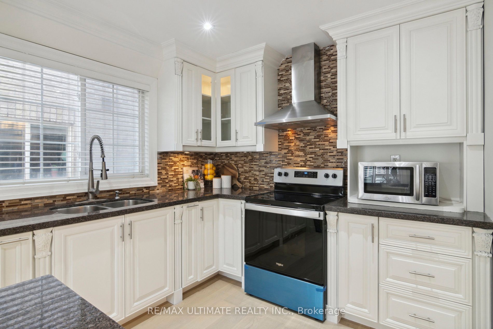 59 Del Francesco Way