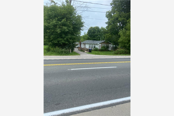 7866 Yonge St S, Innisfil