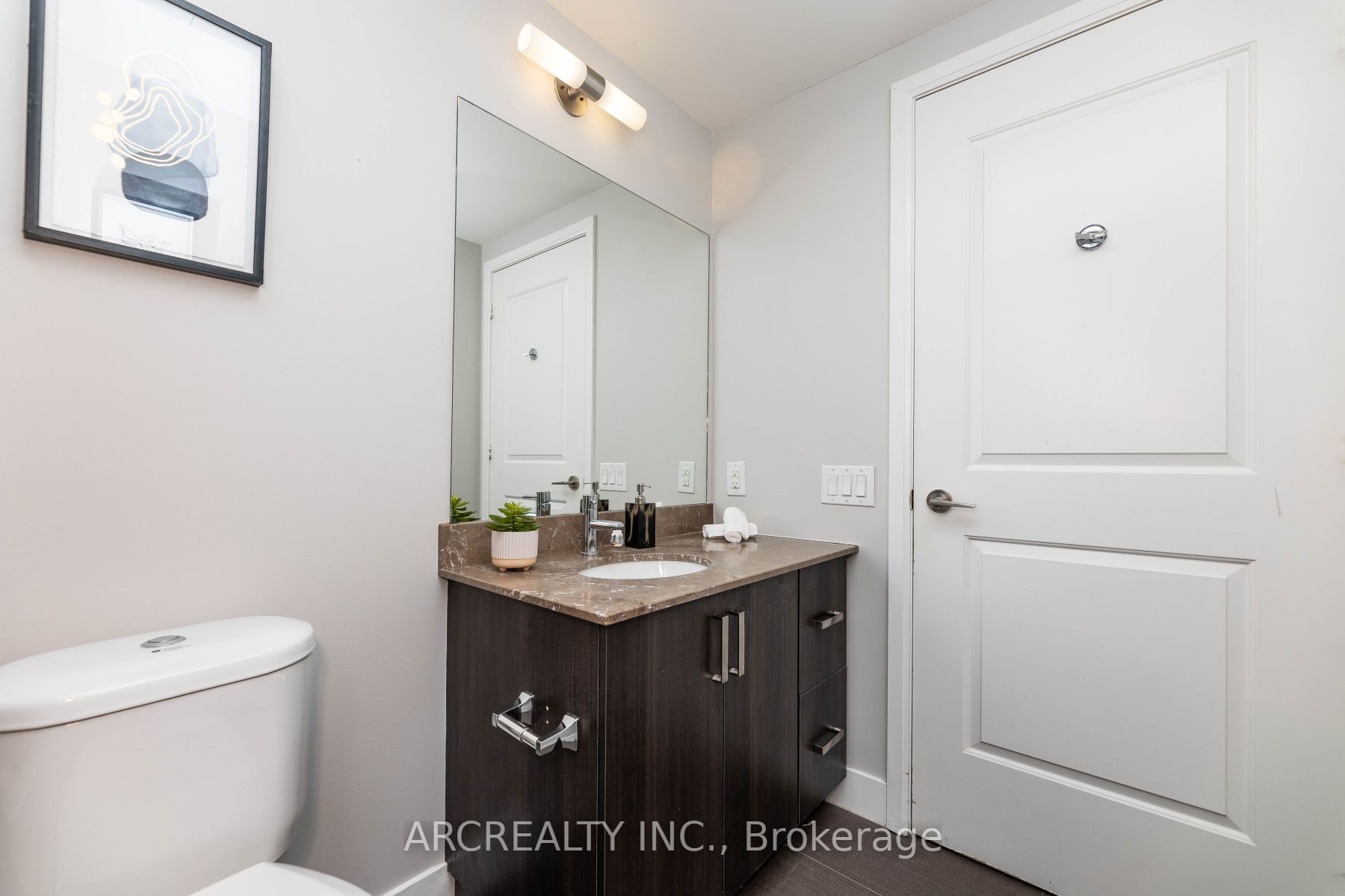 7608 Yonge Street #618
