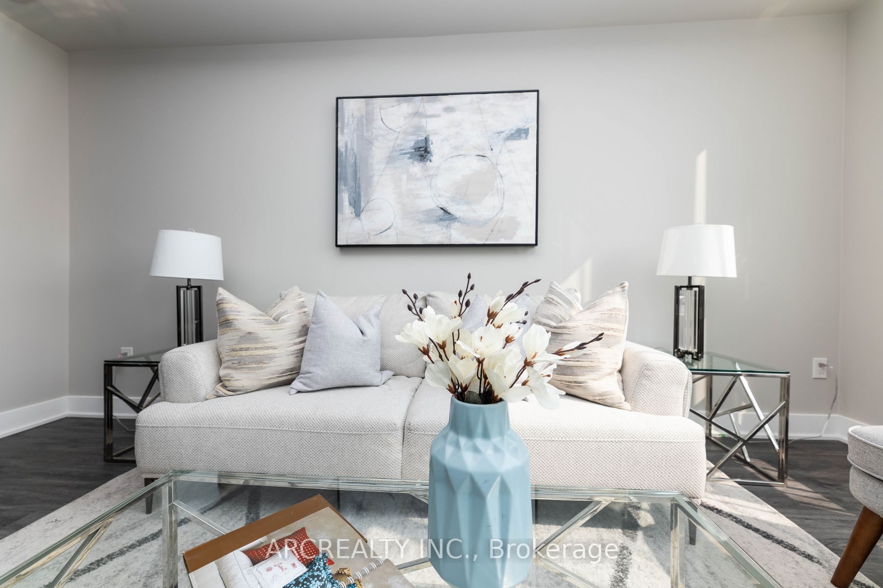 7608 Yonge Street #618