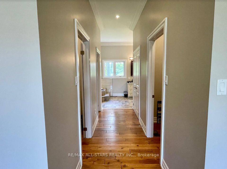 349 Zephyr Rd