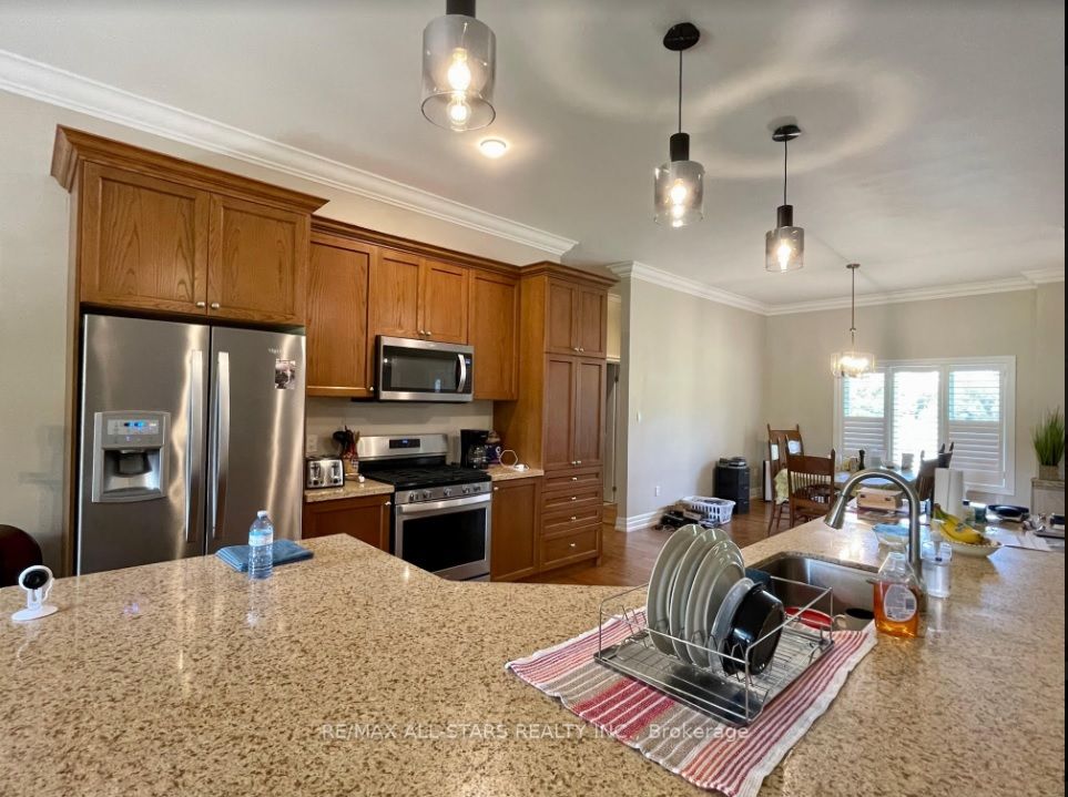 349 Zephyr Rd