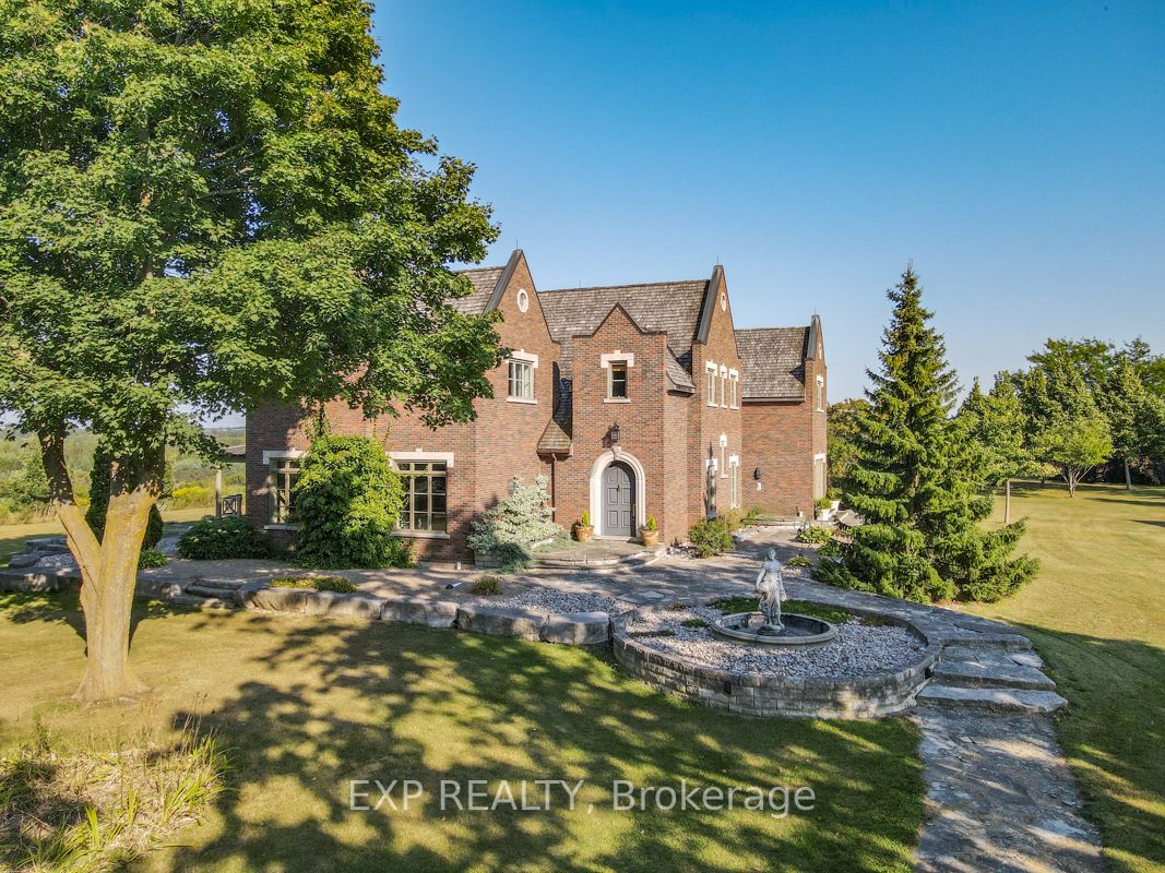 Listing N6736470 - Large Photo # 1