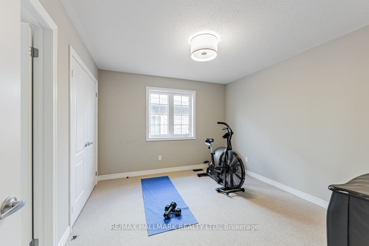 92 Glenheron Crescent