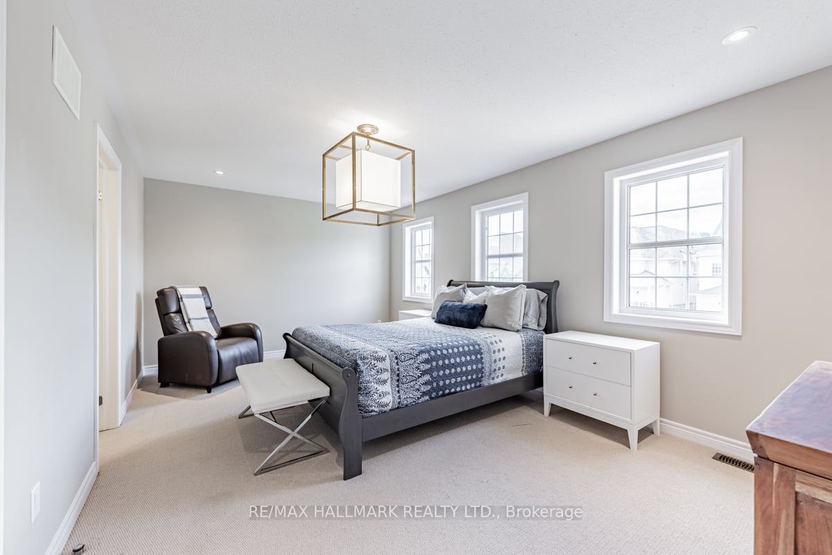92 Glenheron Crescent