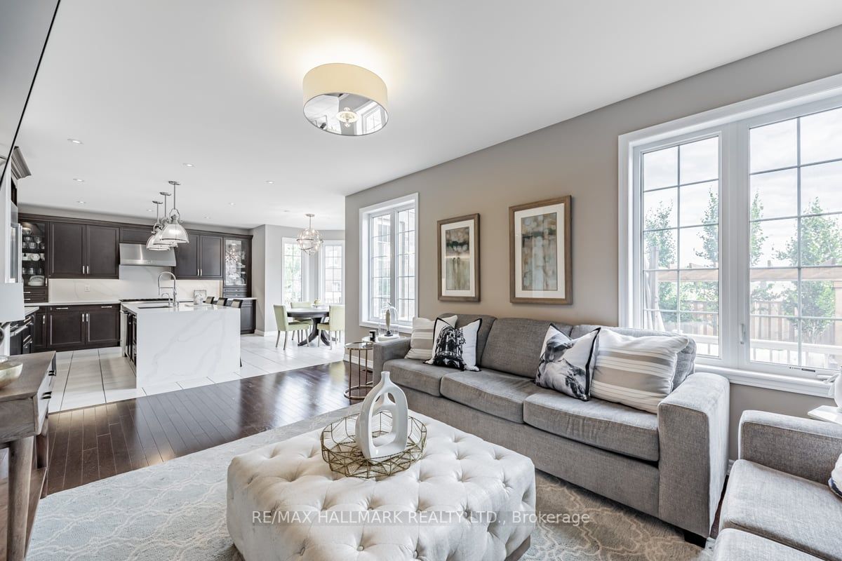 92 Glenheron Crescent