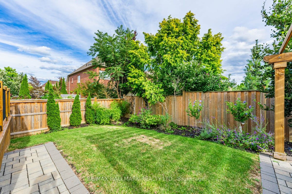 92 Glenheron Crescent