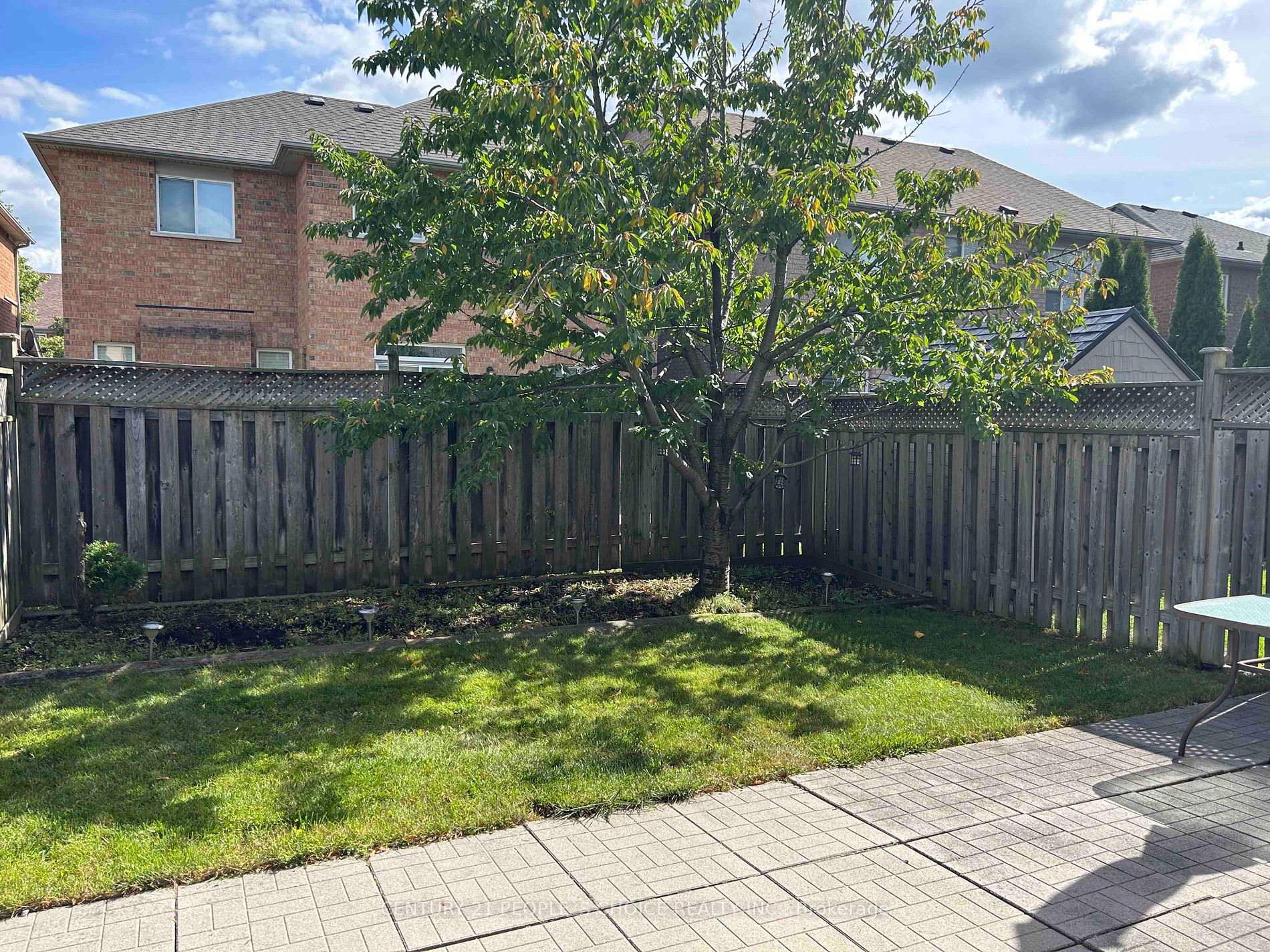 51 Echo Ridge Cres