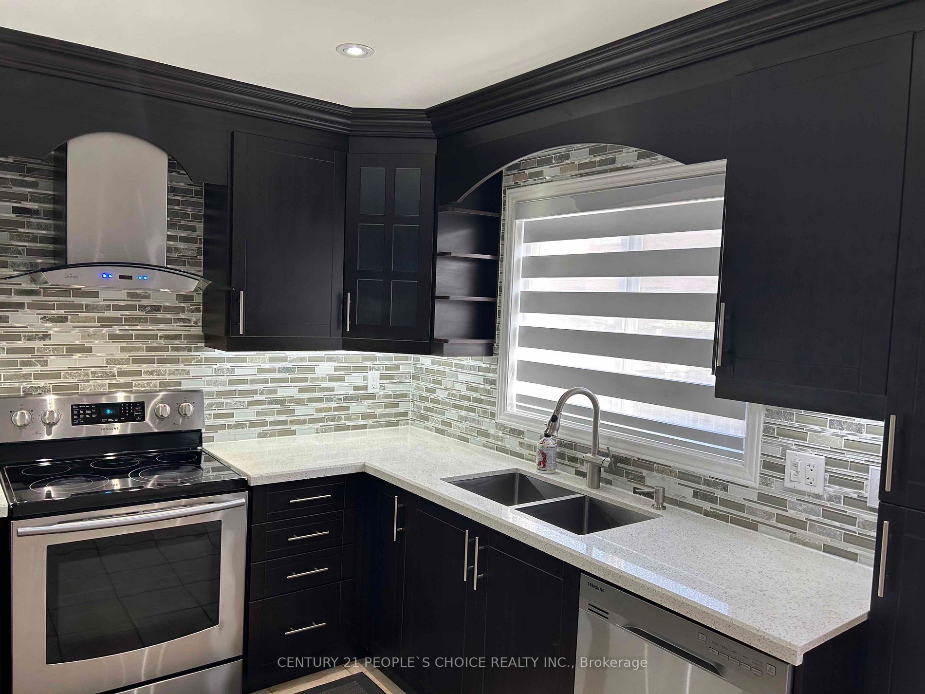 51 Echo Ridge Cres