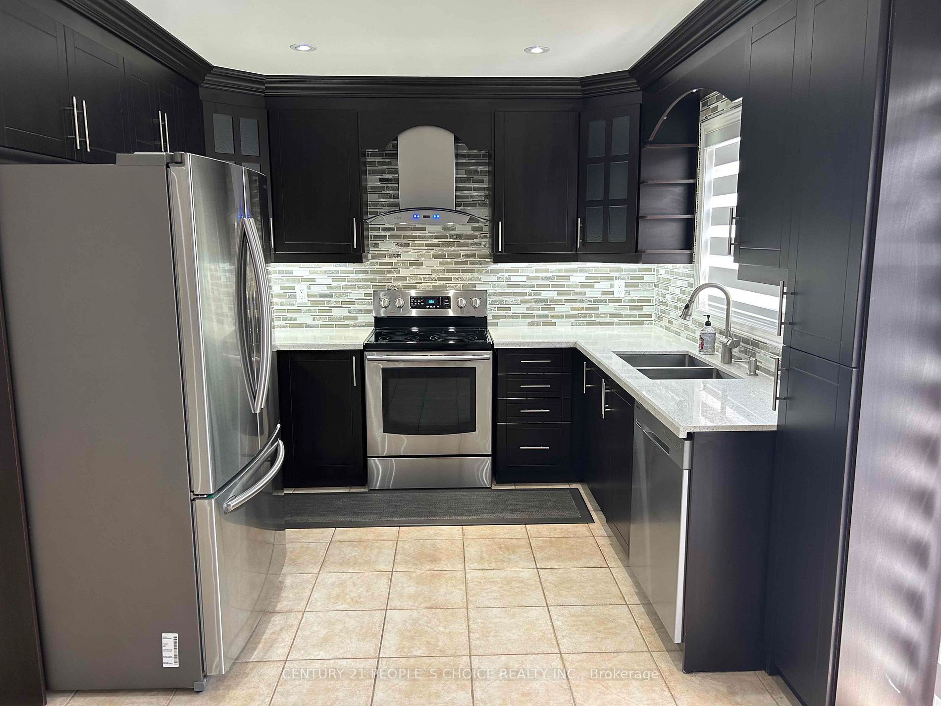 51 Echo Ridge Cres