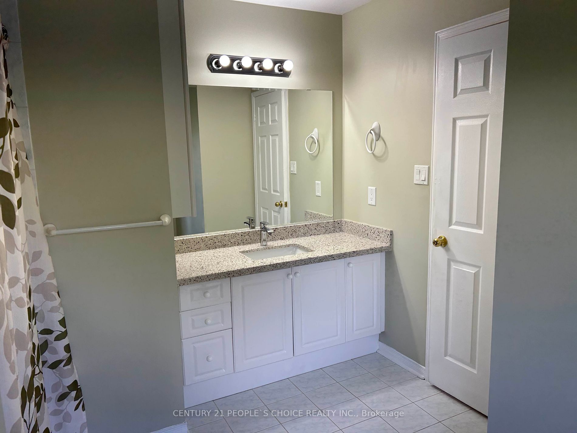 51 Echo Ridge Cres