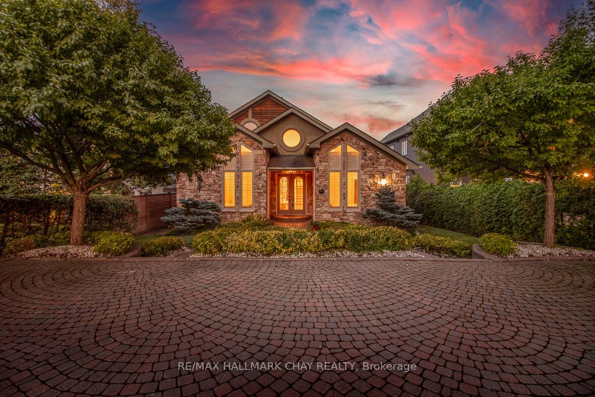 1373 Maple Rd