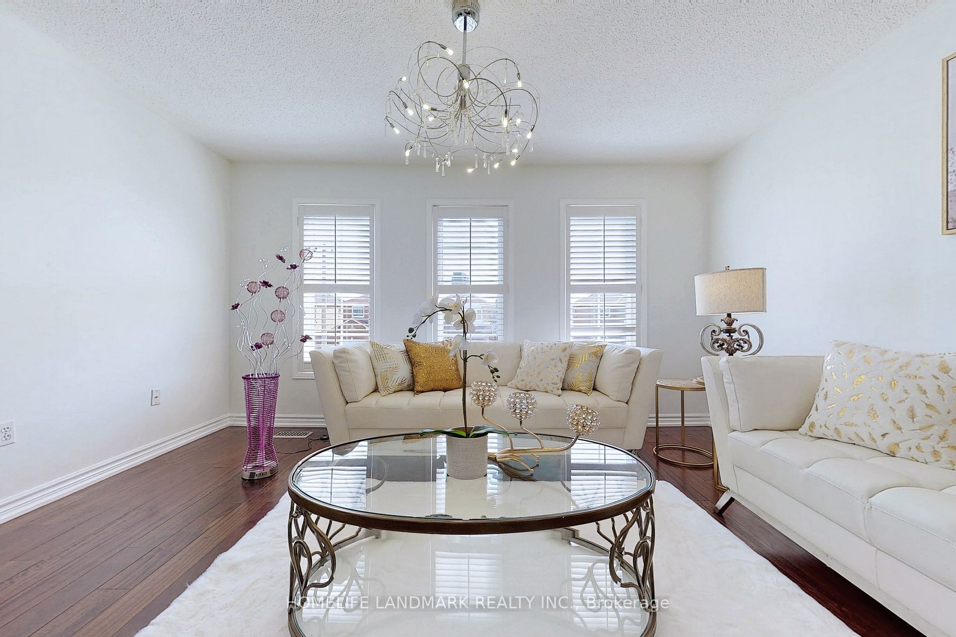 135 Stonebriar Dr