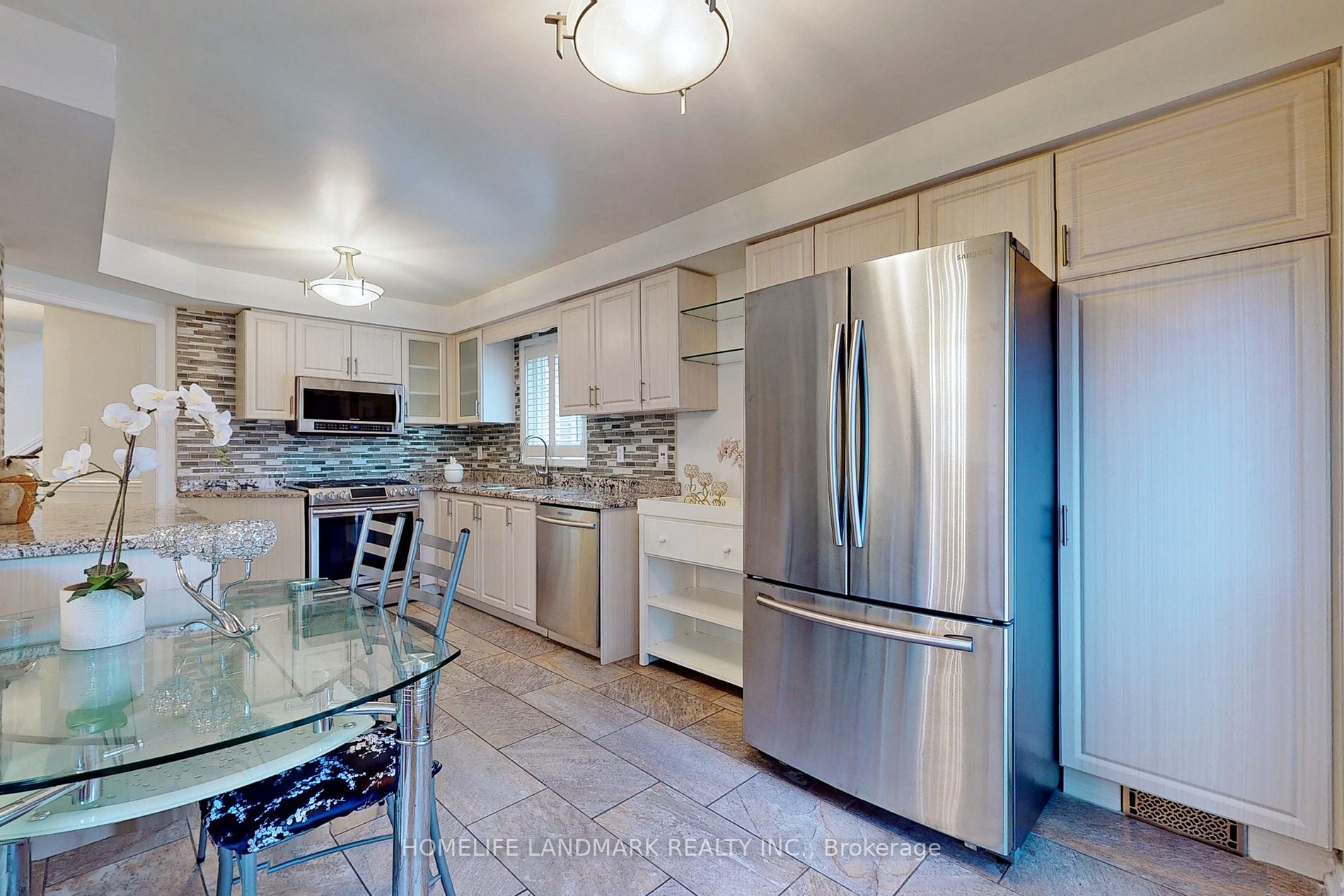 135 Stonebriar Dr