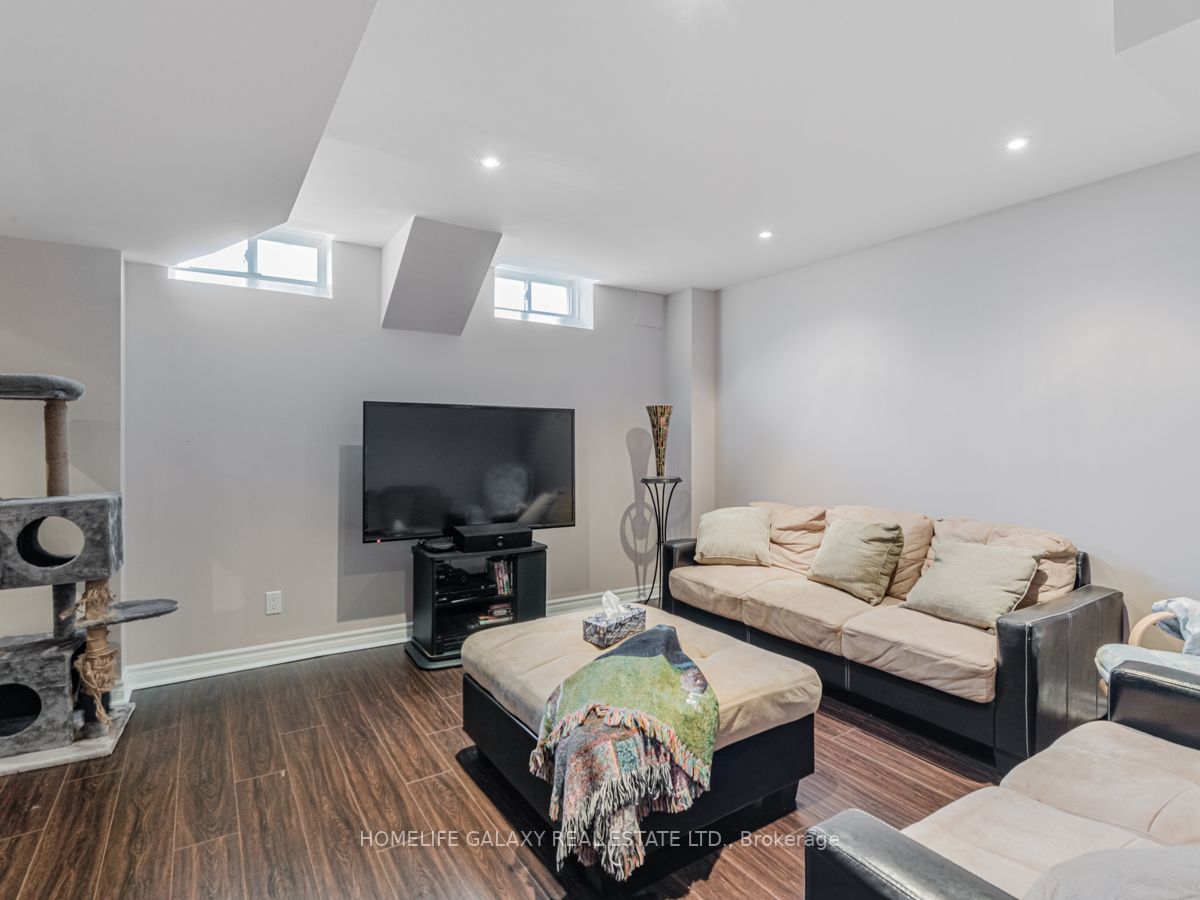 89 Brightsview Dr