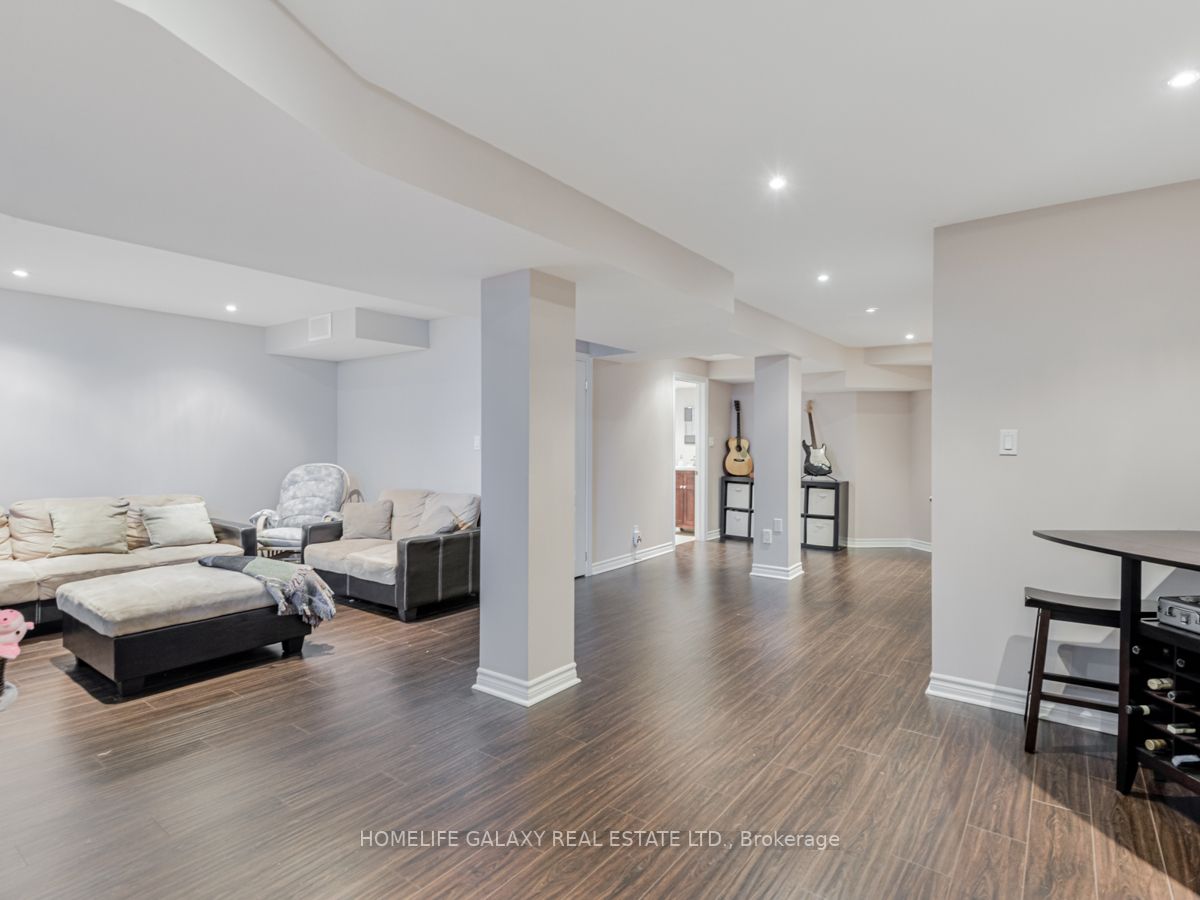 89 Brightsview Dr