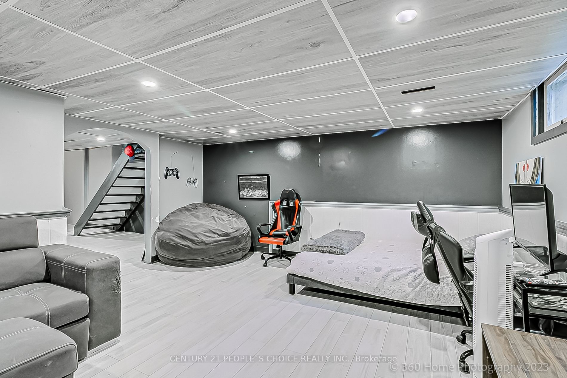 246 Tupper Blvd, #40