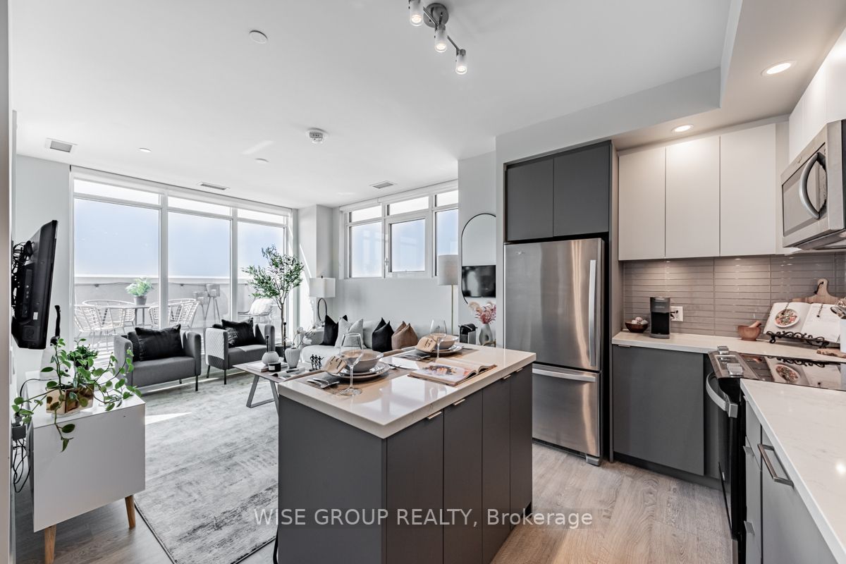 8868 Yonge St, #907E