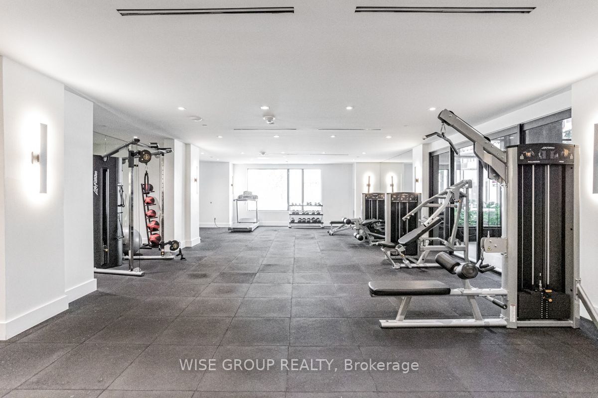 8868 Yonge St, #907E