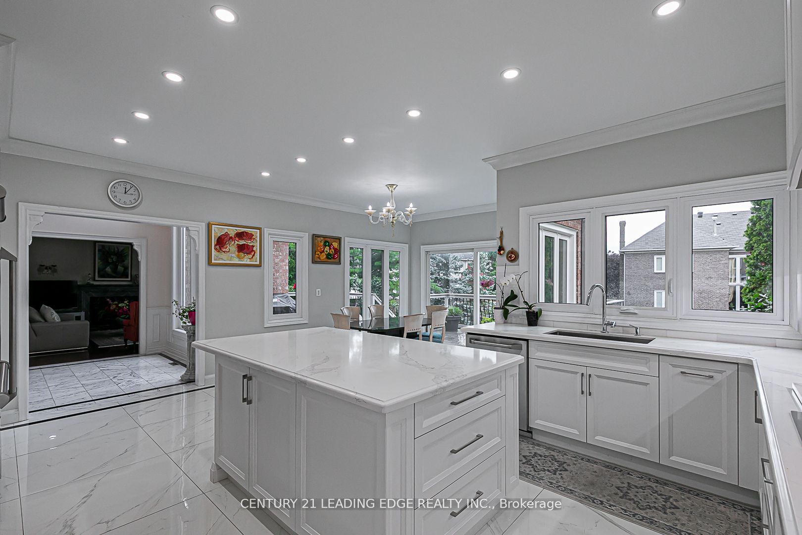 88 Ava Cres