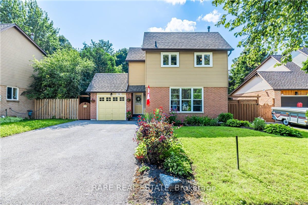 32 Corbett Cres, Aurora