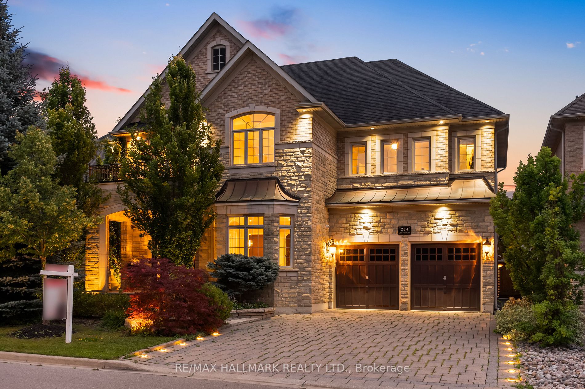 244 Grand Vellore Cres