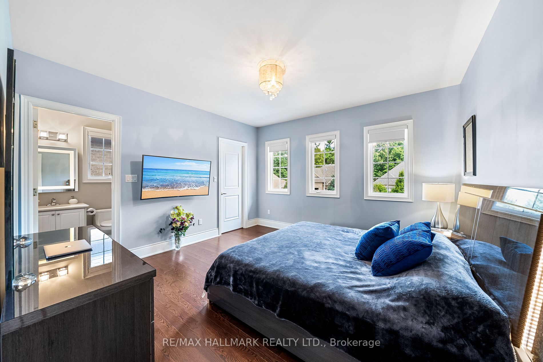 244 Grand Vellore Cres