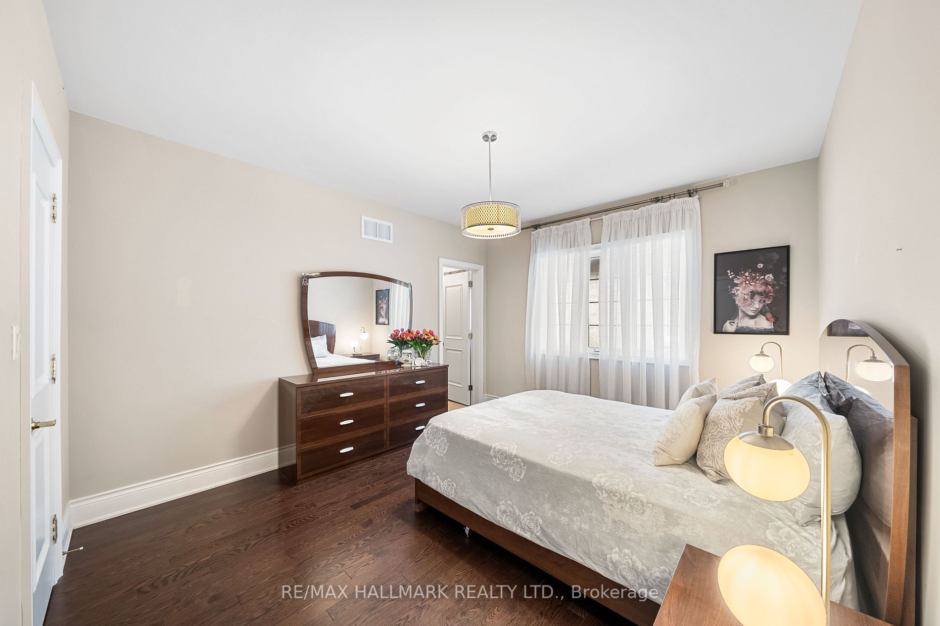 244 Grand Vellore Cres