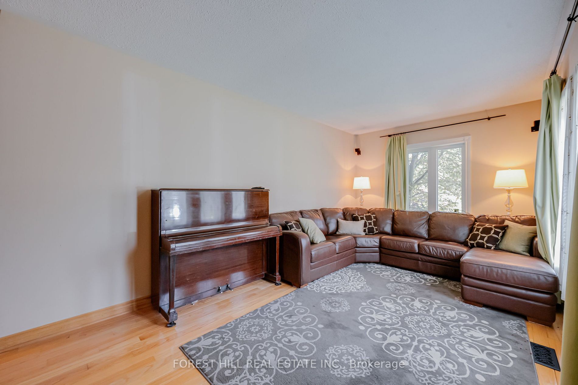 74 Cedar Springs Dr