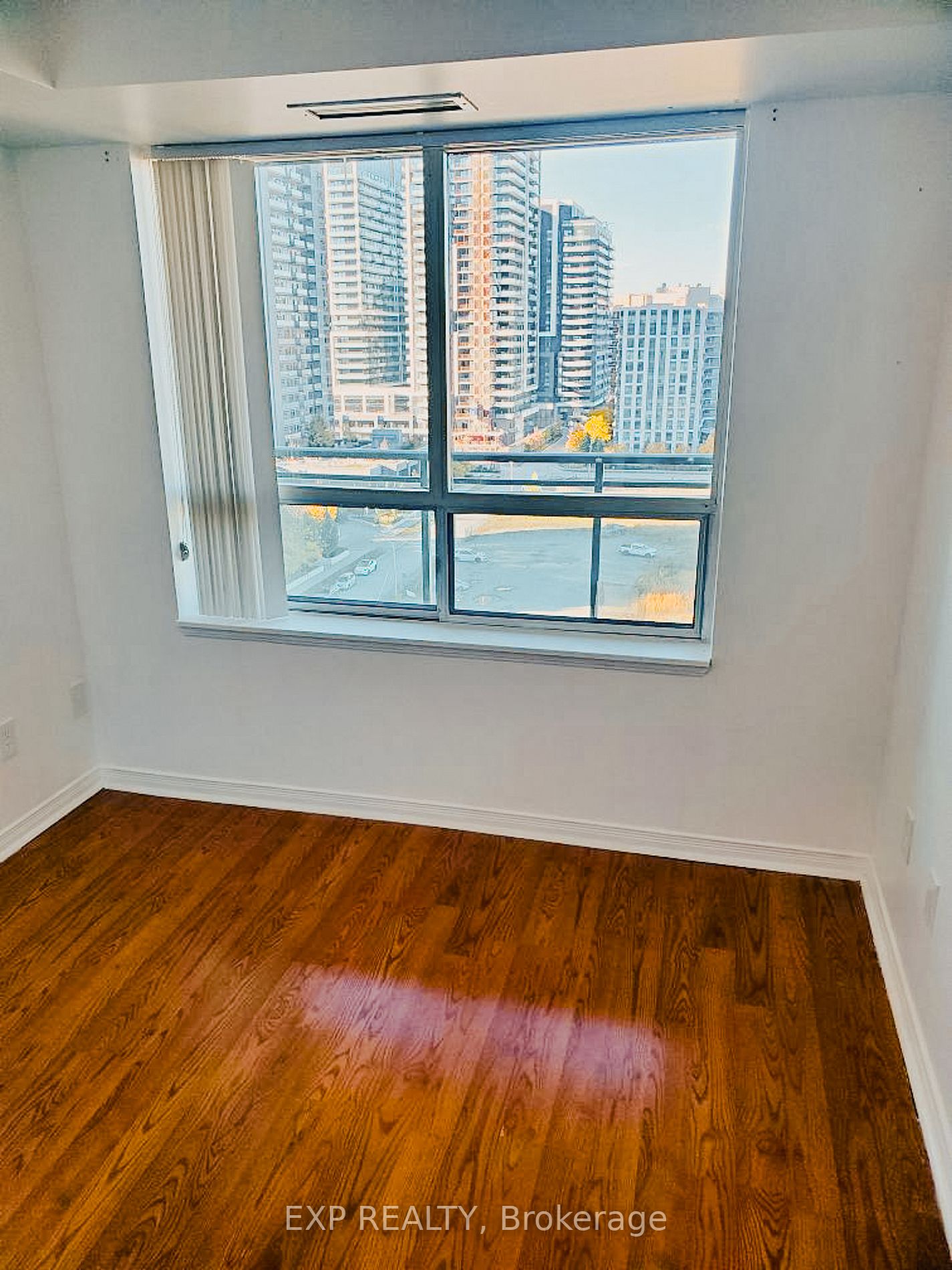 39 Oneida Crescent, #1115